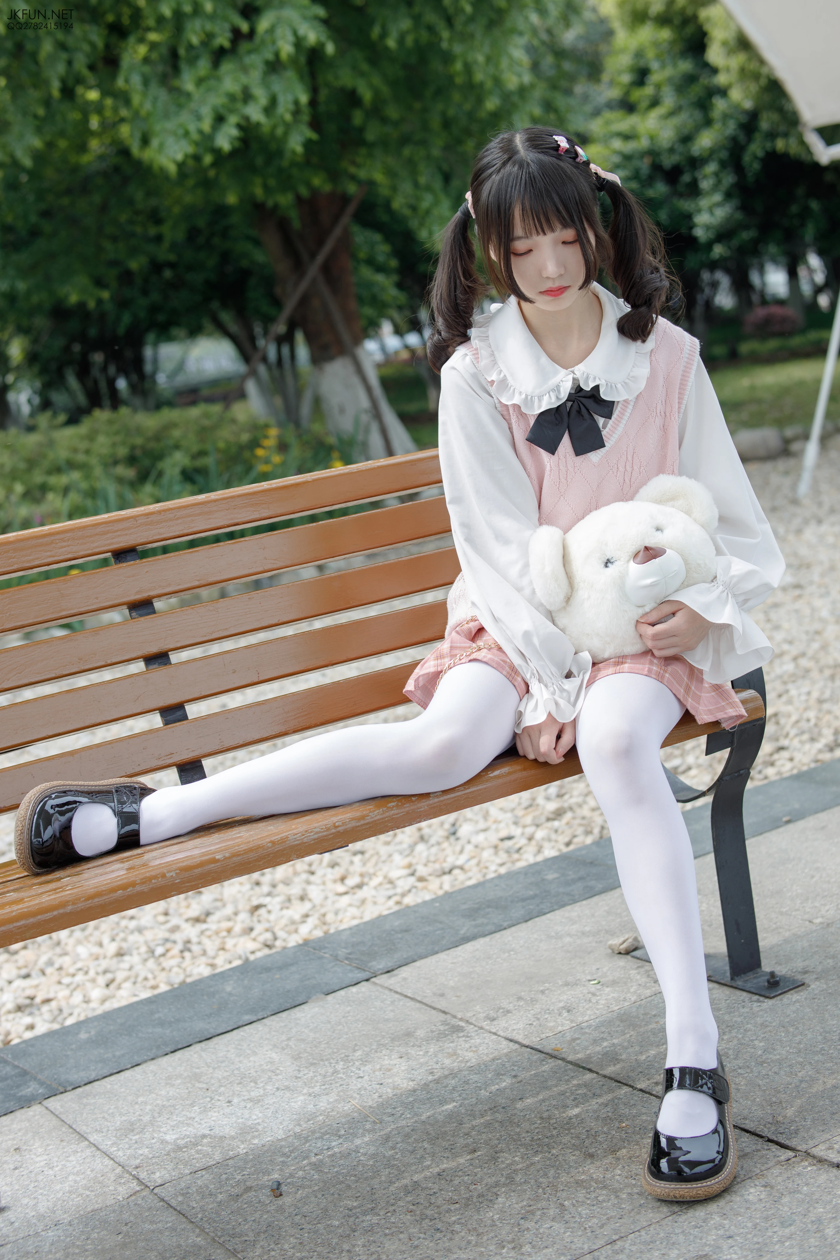 森萝财团 [JKFUN-007] 默陌 80D白丝 [126P 1V]插图4